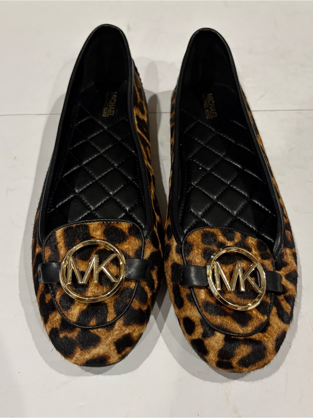 Michael Kors Leopard Haircalf Loafers Flats Gold MK Logo Womens 9.5